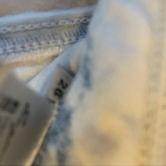 Enyce Light Practically White Jeans Size 26 - Picture 6 of 9